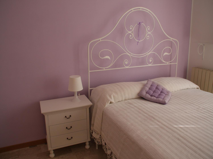 Others 5, Cristina B&B, Ancona