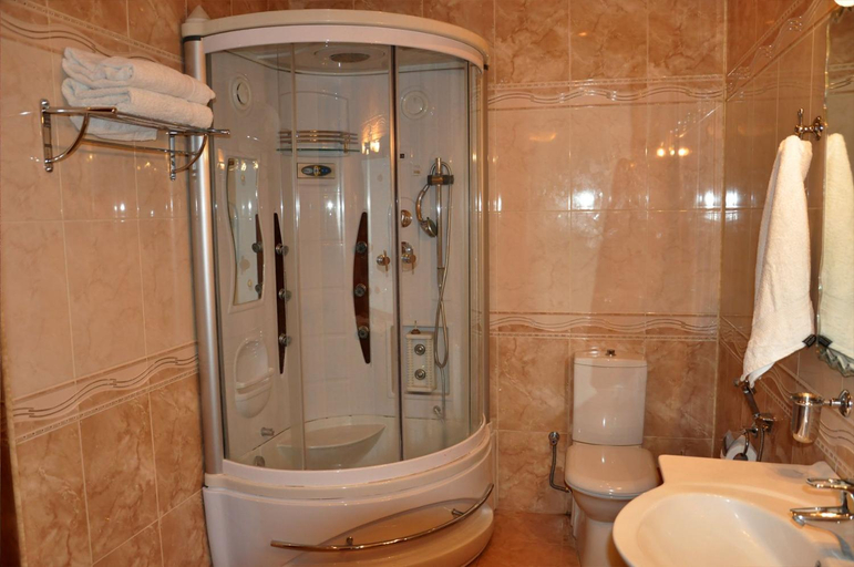 Bathroom 3, Ganja Hotel, Gəncə