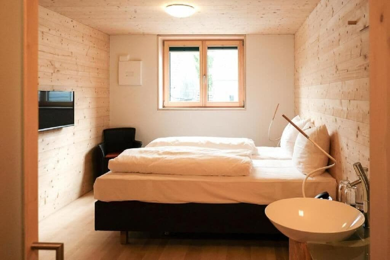 Bedroom 2, Hotel Sleepwood, Liège
