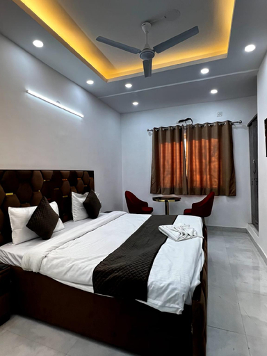 Others 3, Hotel Trending Stay, Delhi