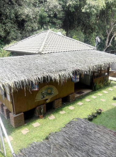 Others 4, Villa Triniti Blok i-35, Bandung