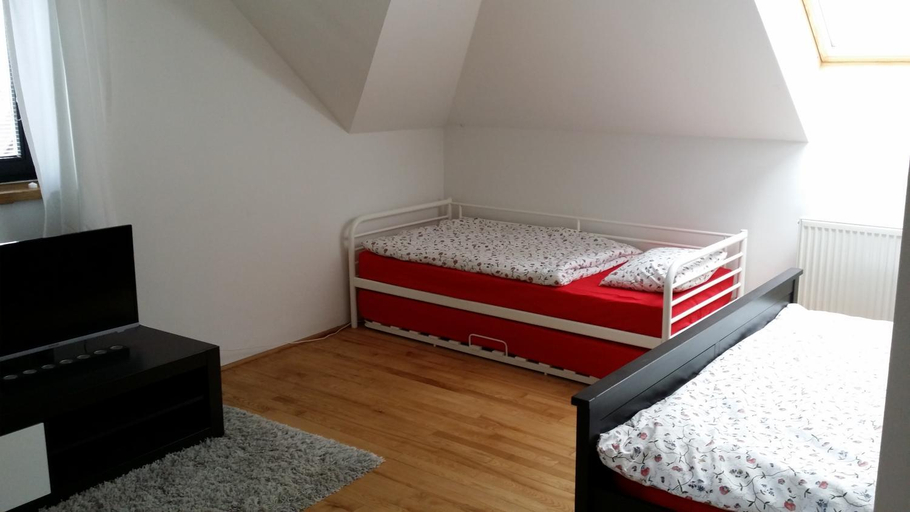 Bedroom 2, Penzion - Rybolov pro deti a dospele, Pardubice