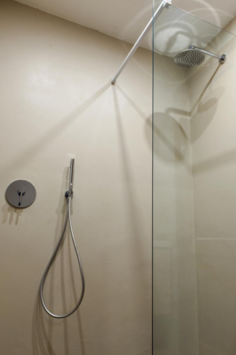 Bathroom 3, Lora Center Room, near the lake with air conditioner, Como
