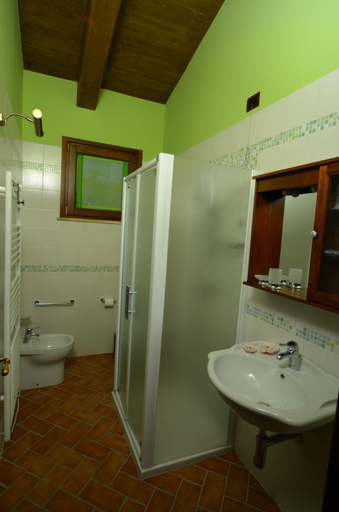 Others 3, Country House Il Tiglio, Ancona