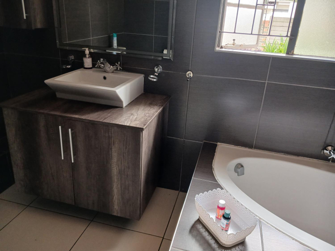 Others 3, Serene B&B, City of Johannesburg