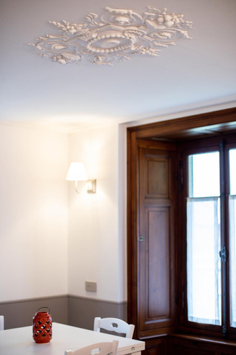 Dining Room 11