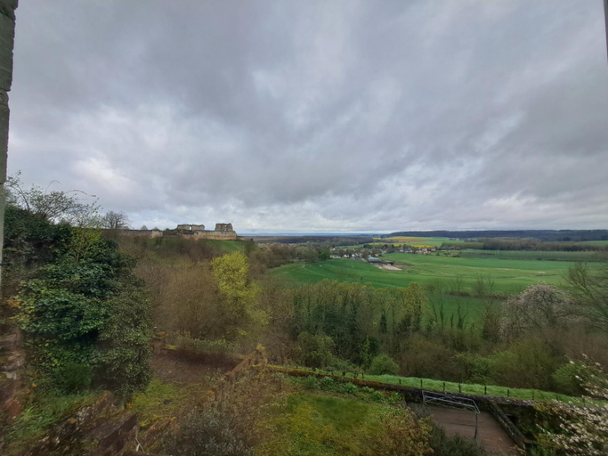 Others 3, LOCATION a COUCY LE CHATEAU, Aisne