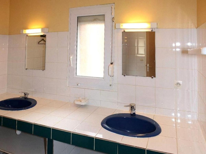 Bathroom, Gites aux oiseaux, Somme