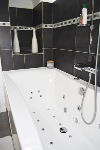 Bathroom 4, Manoir Drissia - Tours Centre, France, Indre-et-Loire