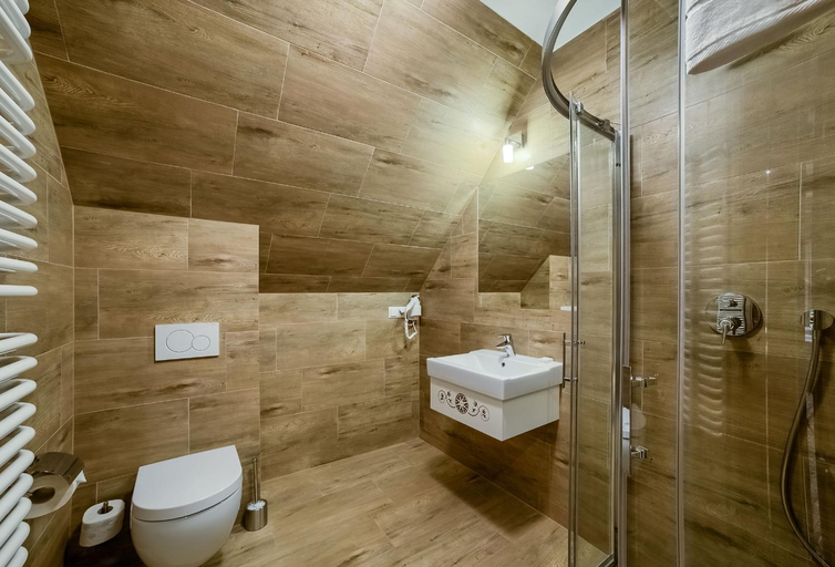 Bathroom 5, Hotel Gorski, Tatra