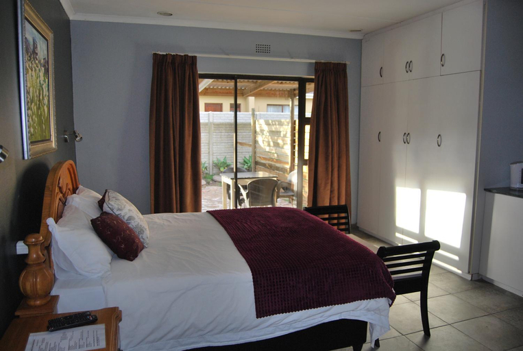 Facilities 2, 14 Cluster Cottages, Eden