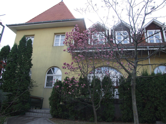 Others 3, Art Guesthouse, Budapesti