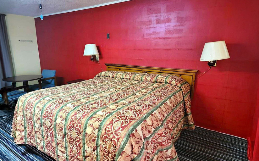 Bedroom 3, Economy Hotel Dublin, Laurens