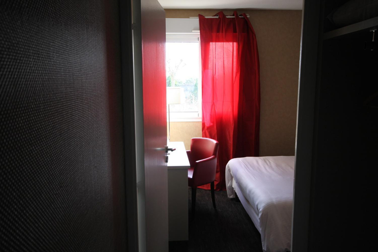 Bedroom, Hotel d'Arcins, Gironde