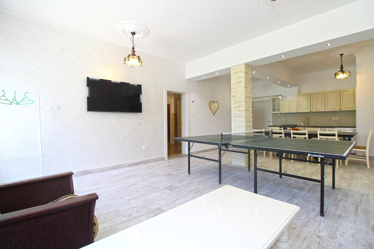 Others 3, Apartment 826, Pula