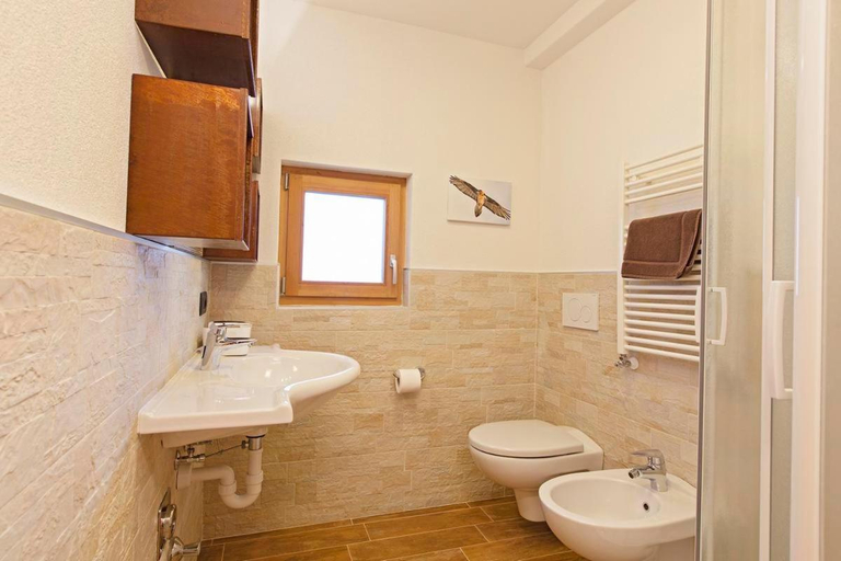 Bathroom 1, Appartamenti Calanda - Livigno Center, Sondrio