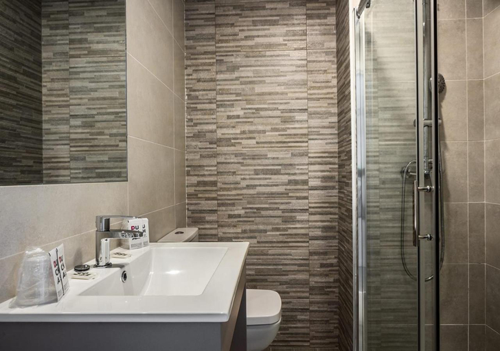 Bathroom 2, Hostal Lar, Burgos