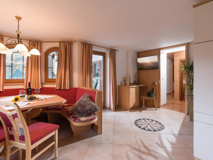Bedroom 3, Aparthotel Gallahaus, Schwaz
