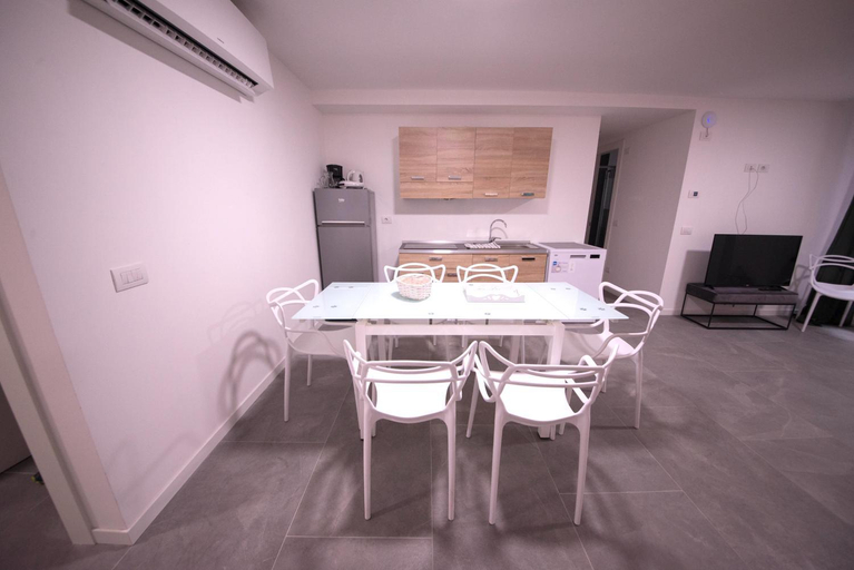 Others 4, 1Dest - Best Location, Trento
