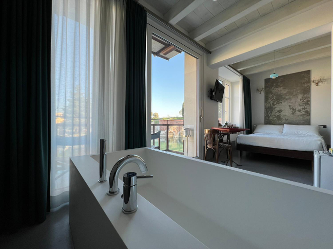 Bathroom 3, CABANON studios, Verona