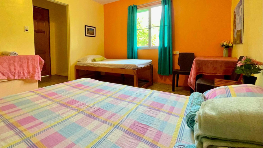 Bedroom 3, Blue Moon Guesthouse, Puerto Princesa City