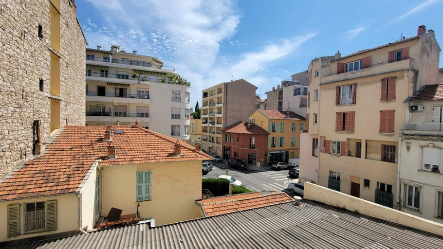 Others 3, appartement neuf de 3 pieces avec climatisation, Alpes-Maritimes