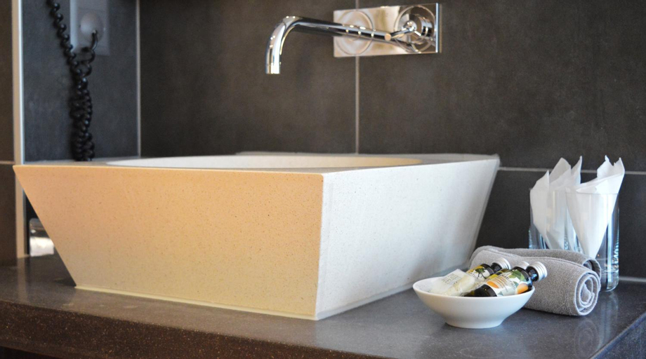 Bathroom 4