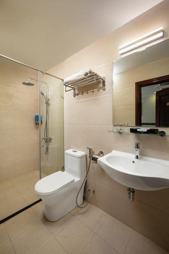 Bathroom 4, C'bon Hotel, Cầu Giấy