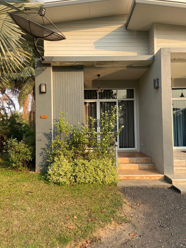 Rompalm Saraburi Resort, Nong Saeng