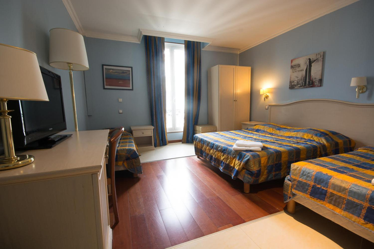 Others 5, Baccarat Hostel, Alpes-Maritimes