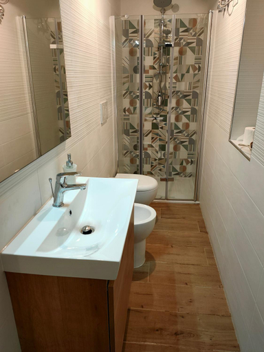 Bathroom, la morra, Viterbo