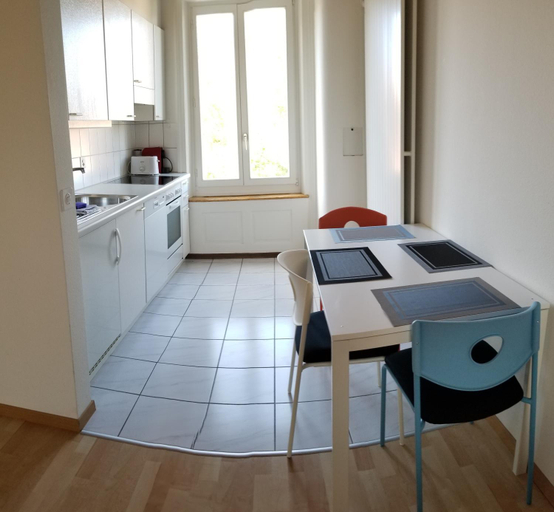 Dining Room, HSH Weber - 2 Bedroom Suite Apartment with Office, Salon and Kitchen in Bern by HSH Hotel Serviced H, Bern