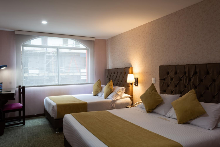 Others 5, Hotel Risot, Santafé de Bogotá