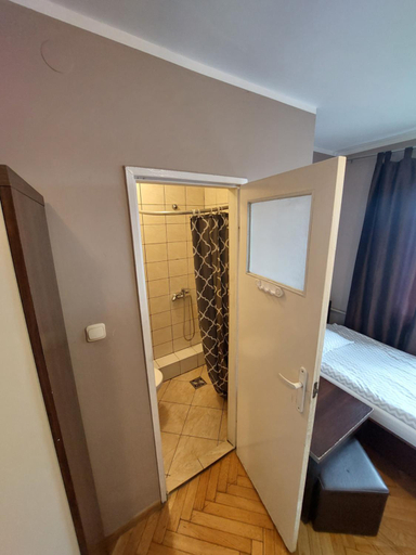 Others 5, Strzelec Noclegi, Wrocław