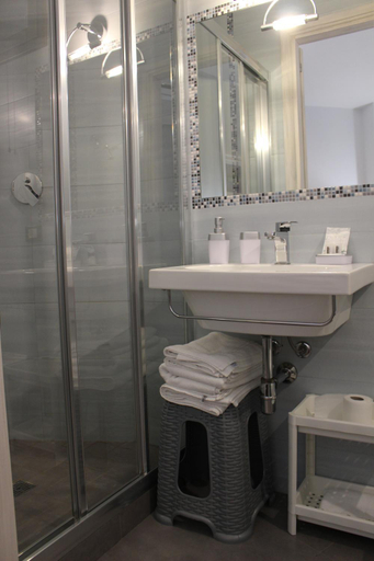 Bathroom 3, Bed & Breakfasts Conte Perollo, Agrigento