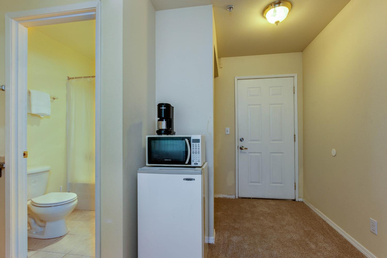 Dining Room 4
