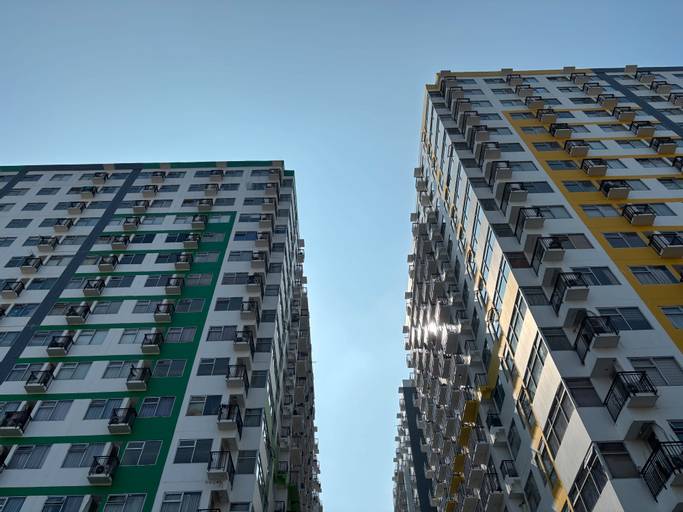 Exterior & Views 29