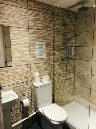 Bathroom 3, The Players Golf Club, South Gloucestershire