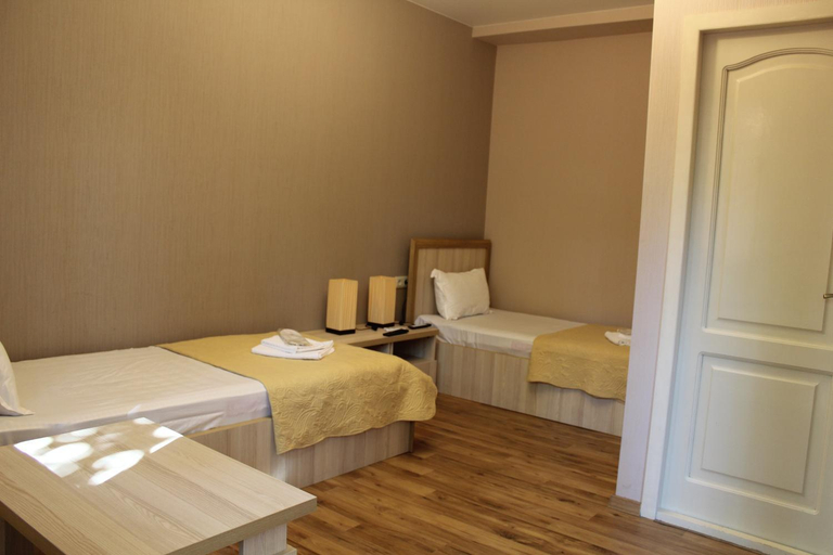 Others 5, Emis Hotel, Tbilisi