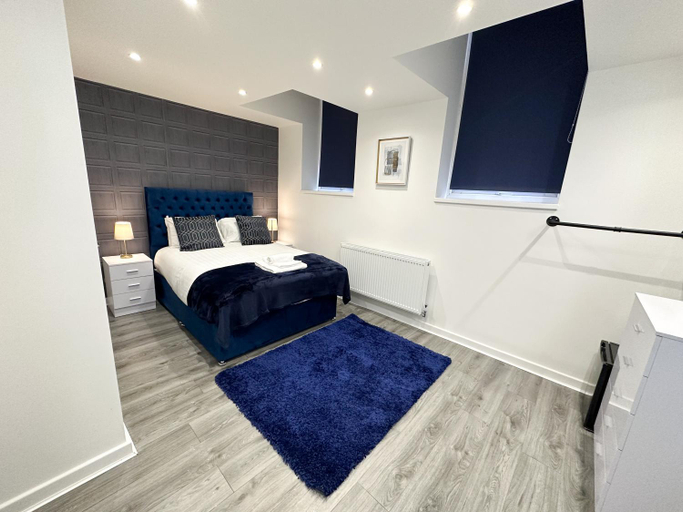 Others 2, Regent Docks-Free Parking, Sefton