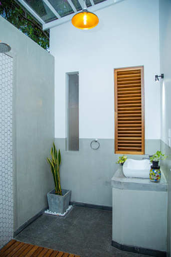 Others 2, Villa DK, Matara Four Gravets