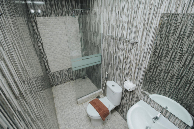 Bathroom 3