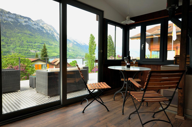 Others 4, Lake View Chalet, Interlaken