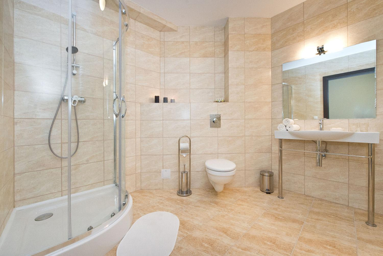 Bathroom 4, Hotel Bartnik, Gdańsk