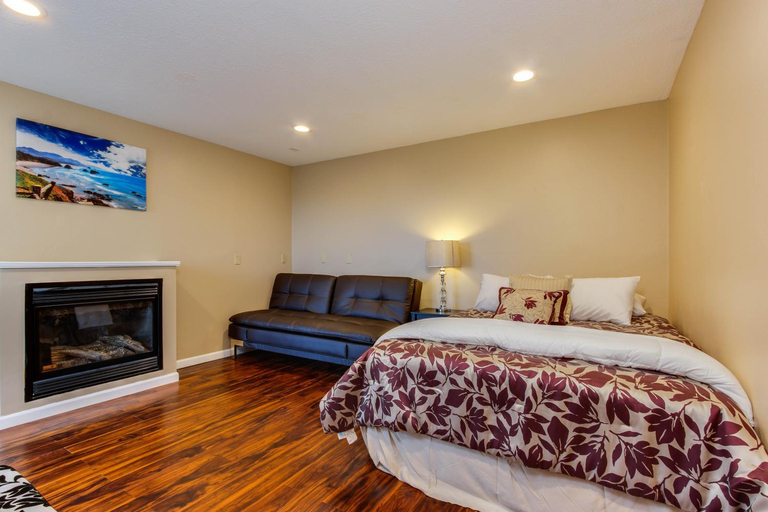 Bedroom 14