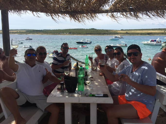 Food & Drinks 5, Apartments By The Sea, Medulin