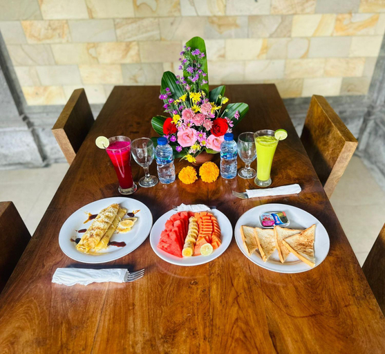 Food & Drinks 5, Bupon House Anggrek Room, Gianyar