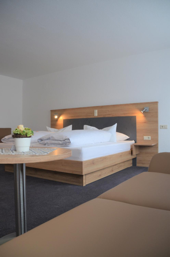 Bedroom 10