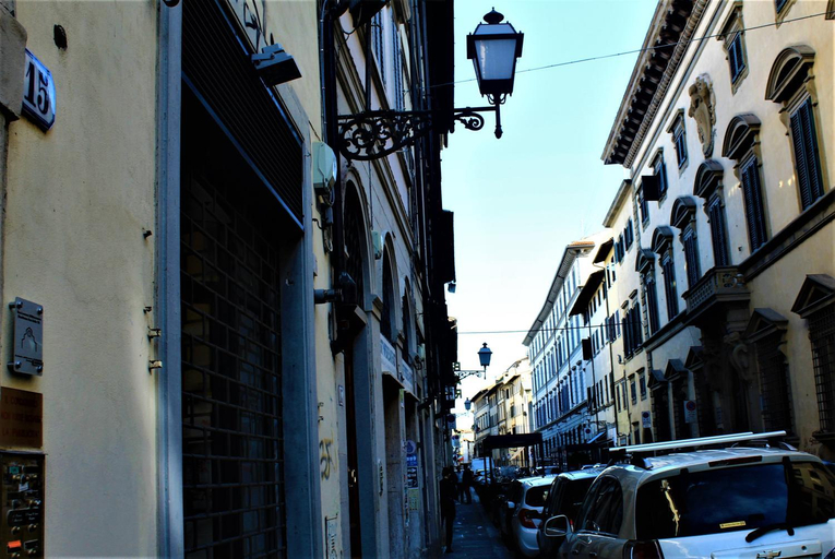 Others 5, San Lorenzo affittacamere, Florence