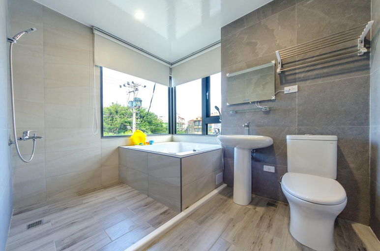 Bathroom 3, The Lin Inn, Pingtung
